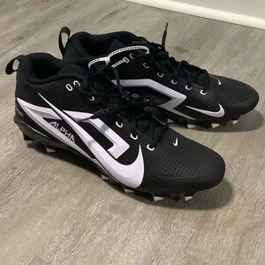 Nike alpha menace 4 black & white cleats